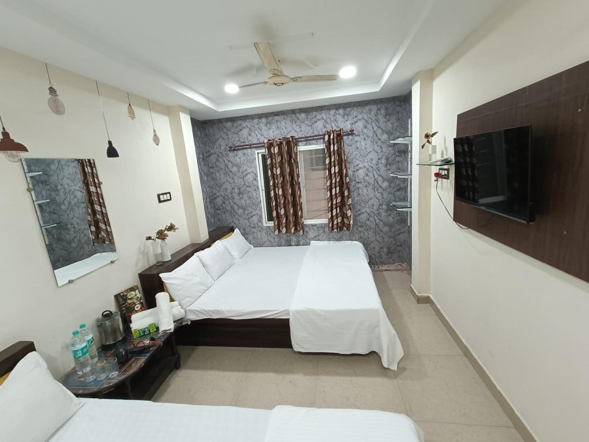 Treebo Yatri Grah Kshipra T Hotel Ujjain Exterior foto